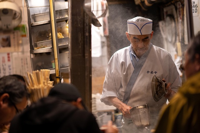 chef teaching cooking workshop